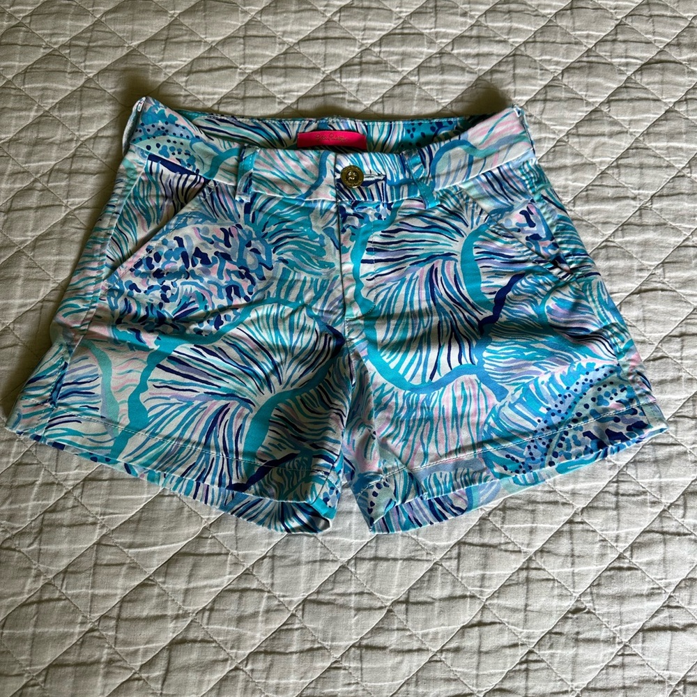Lilly Pulitzer Fishful Thinking Stretch Shorts